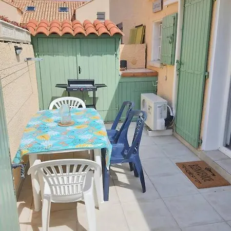 A 500 M De La Plage, Confort Avec Wifi Holiday home